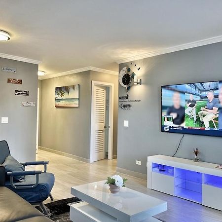 Waikiki Condo 2 Bedrooms 2 Bathrooms With 1 Free Parking Space Honolulu Kültér fotó