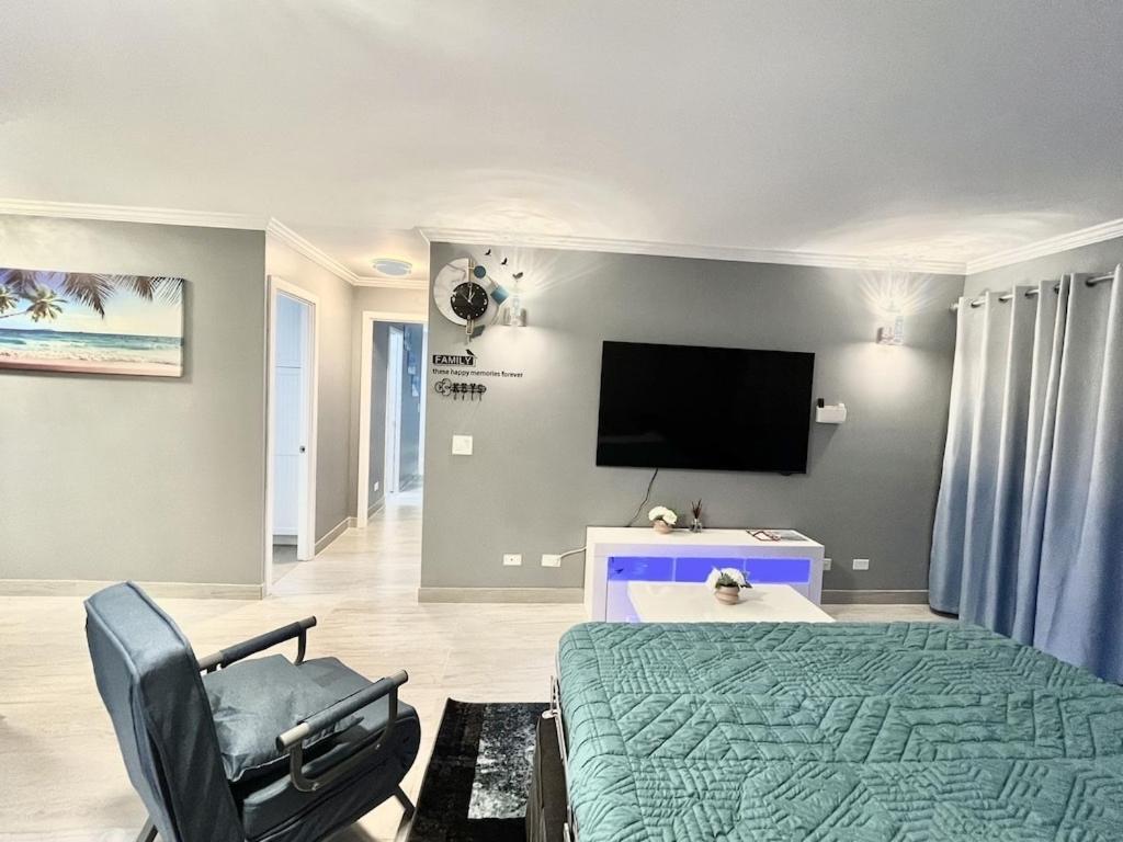 Waikiki Condo 2 Bedrooms 2 Bathrooms With 1 Free Parking Space Honolulu Kültér fotó